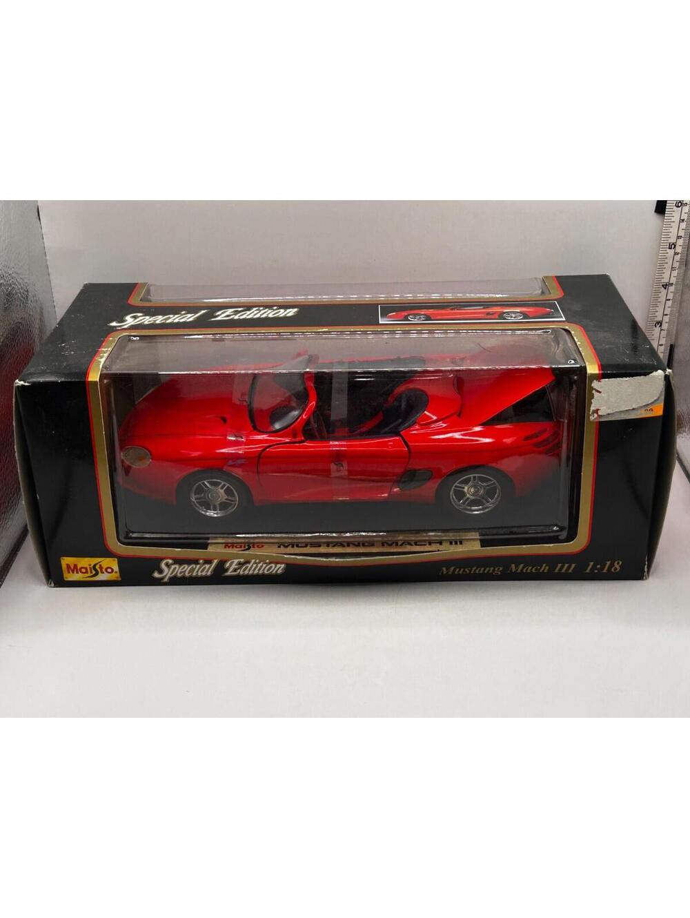 Maisto Mustang Mach III 1:18 Special Edition Red Diecast Model Car